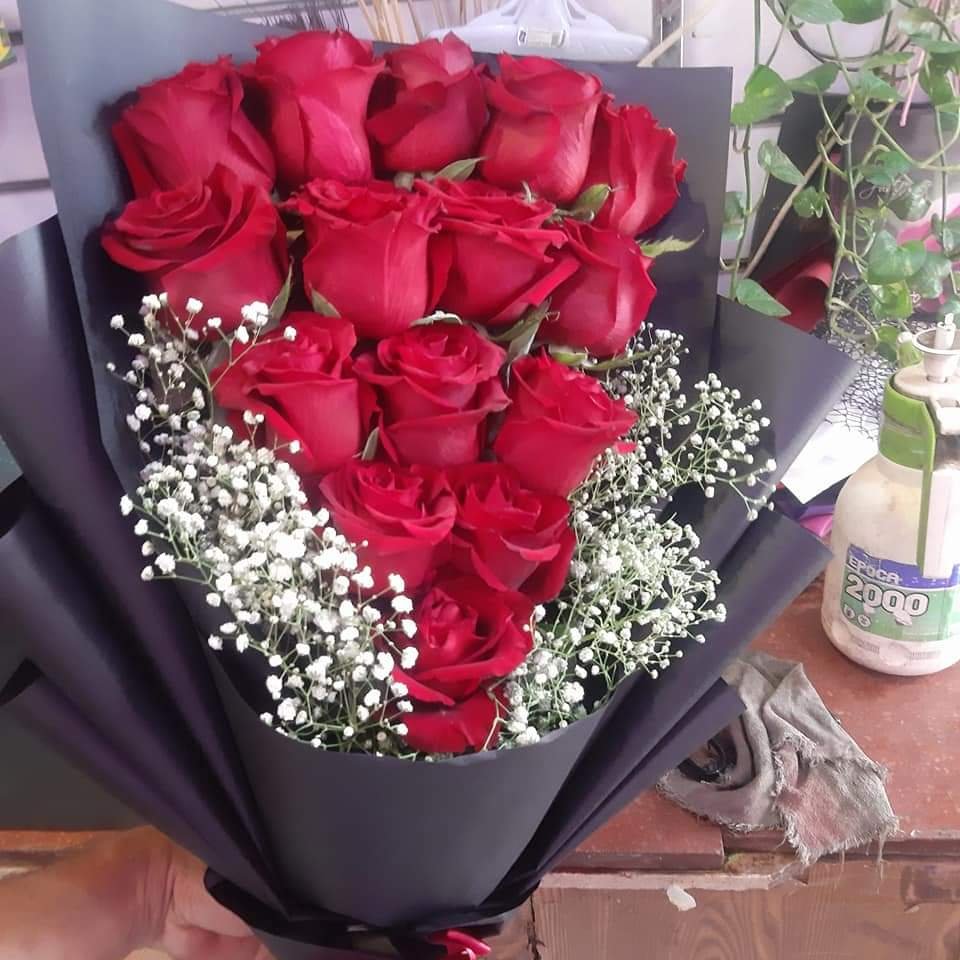Premium Rose Wrap by Shah G Flowers